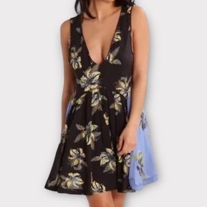 Free People Women’s Thought I Was Dreaming Dress XS Mini Floral Feminine NWOT